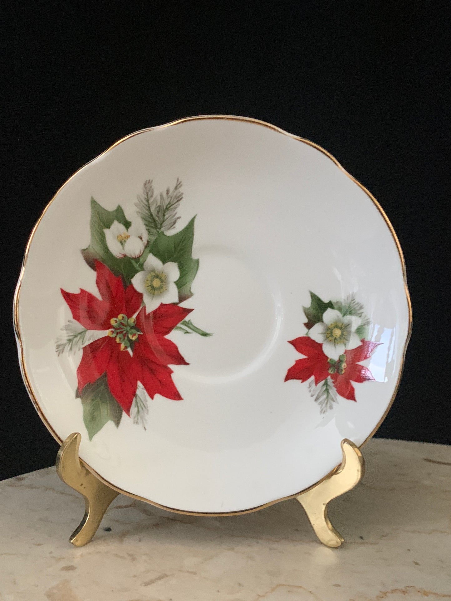 Vintage Christmas Tea Cups A set of 2 Vintage Teacups w Poinsettias