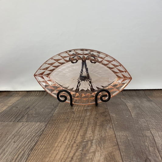Side-view of a pink depression glass bowl 