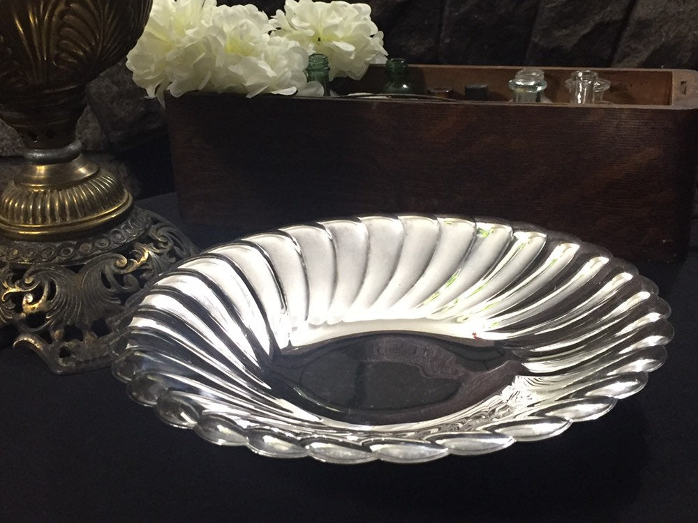 Vintage Silver Plated Fruit Bowl w/ Scalloped Edge