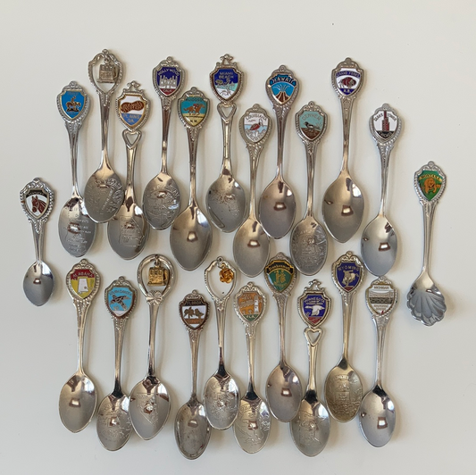 23 USA Vintage Collectible Souvenir Spoons Instant Collection