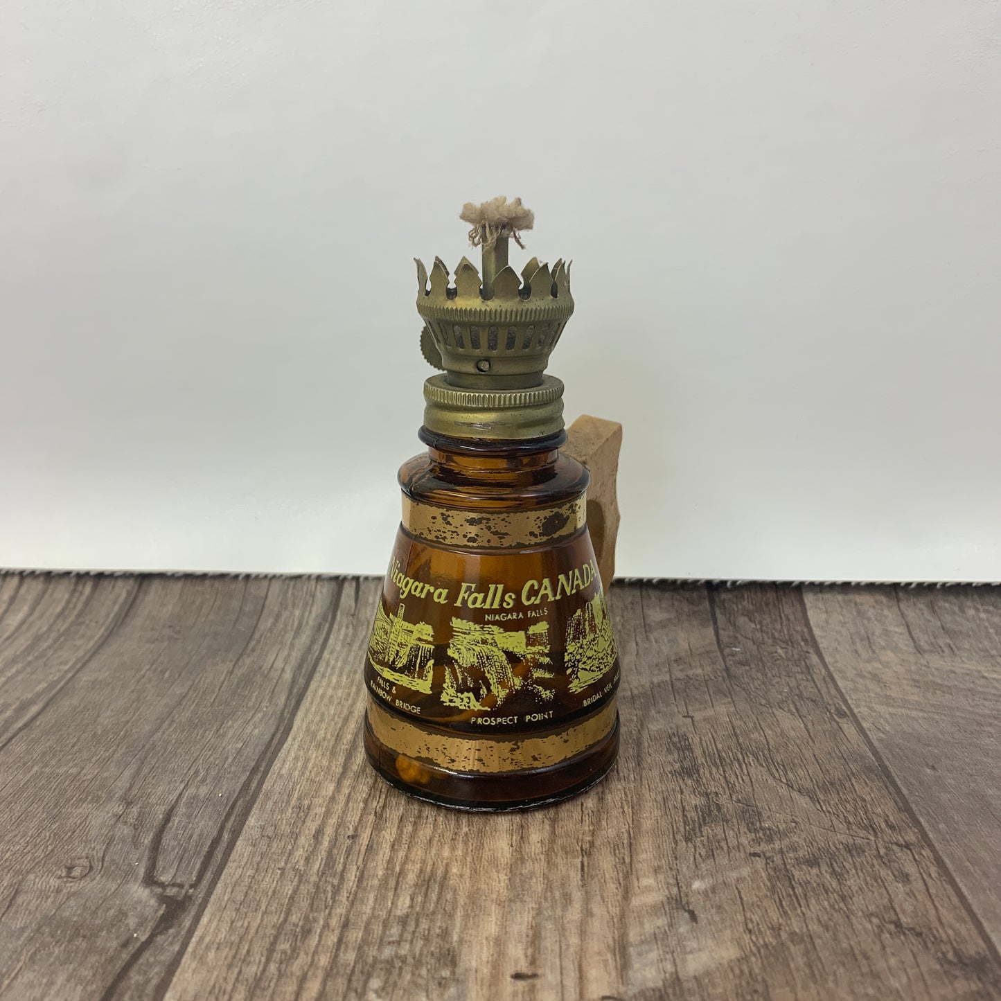 Vintage Niagara Falls Mini Oil Lamp Souvenir, Amber Glass Oil Lamp