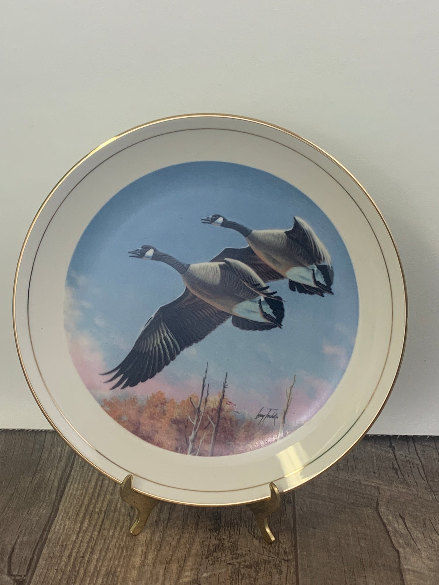 Ducks Unlimited 1987 Canada Geese Collector Plate Larry Toschik