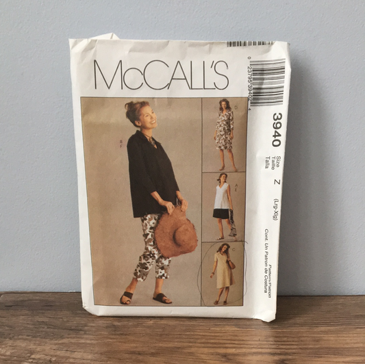 Maternity Top and Crop Pants Sewing Pattern MacCall's 3940. Size Lg-XL