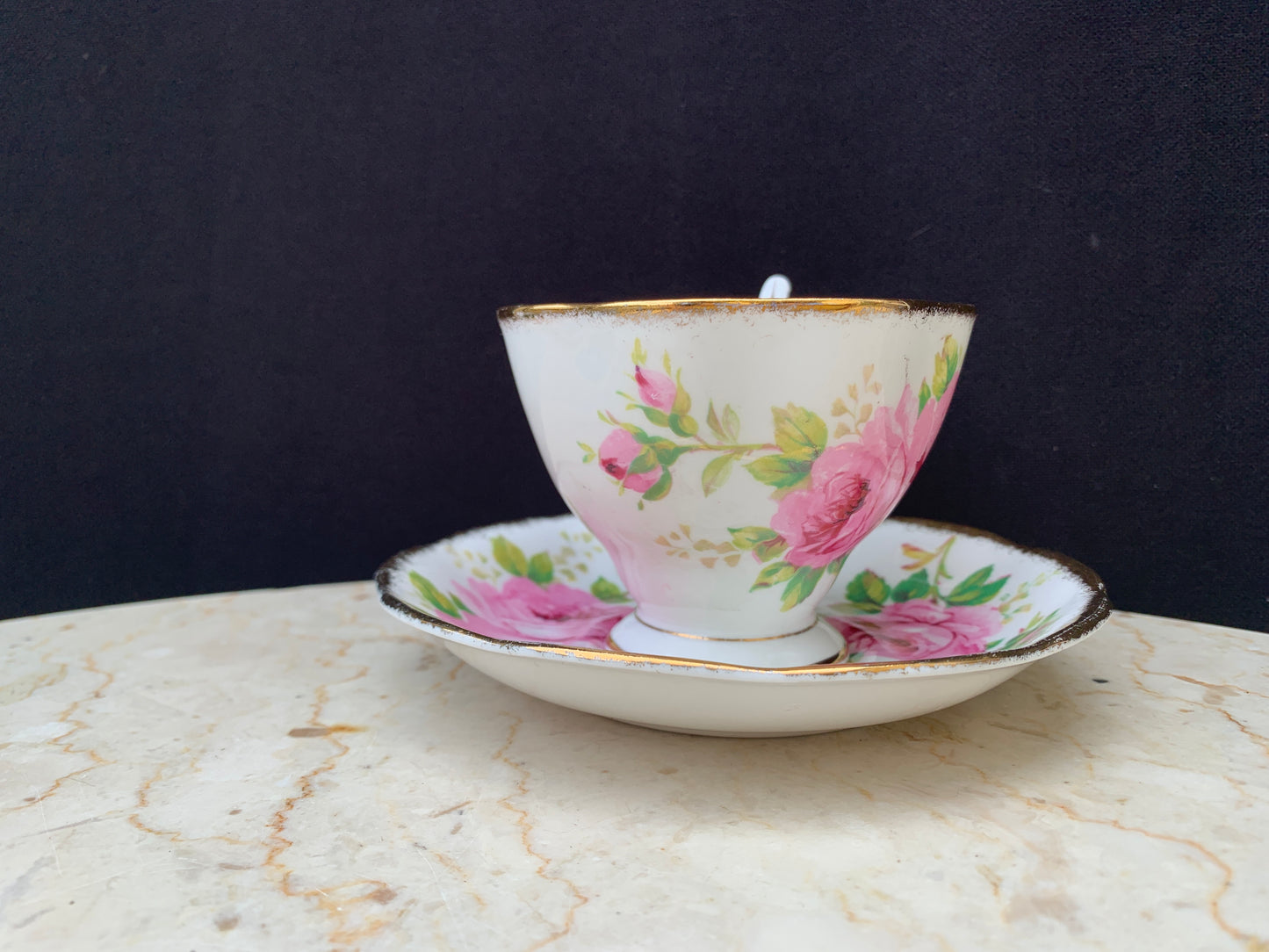 Royal Albert American Beauty Vintage Tea Cup with Pink Roses