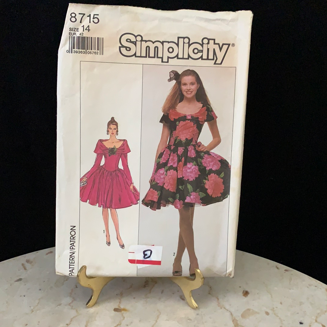 Misses 80s Style Party Dress Vintage Sewing Pattern Simplicity 8715