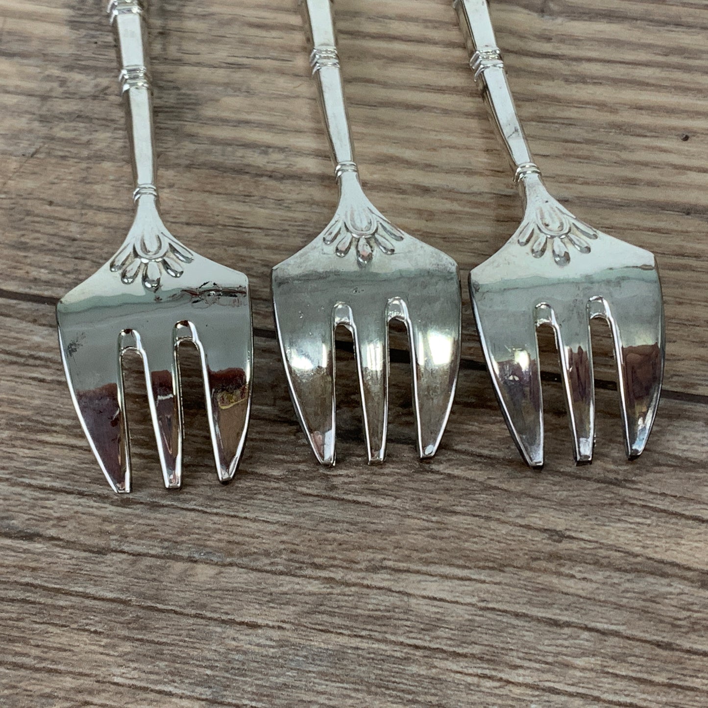 Set of 6 Dessert Forks with Square Handles