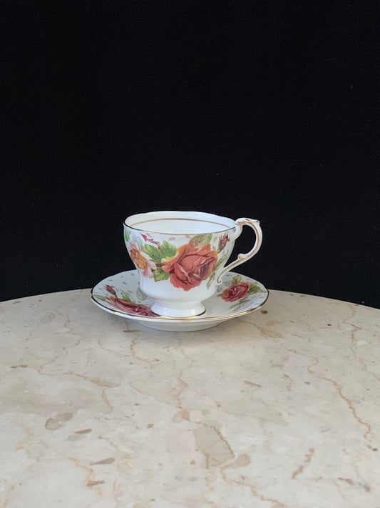 Paragon Double Warrant Tea Cup with Large Peach Roses