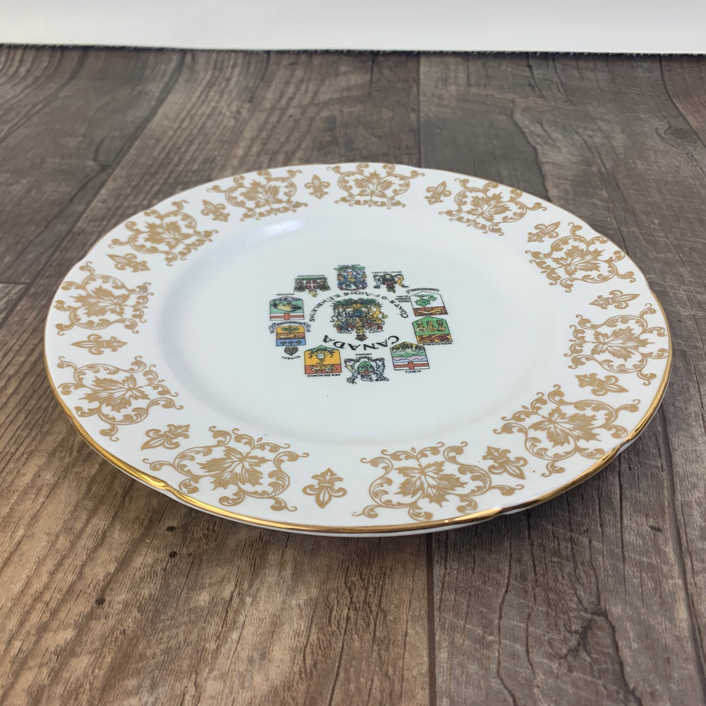 Canadian Provincial Emblems Paragon China Luncheon Plate Fine Bone China Plate