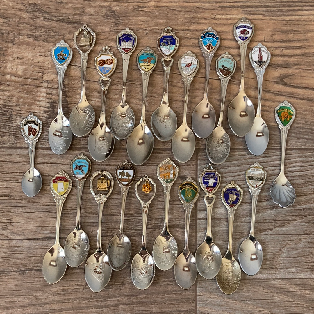 23 USA Vintage Collectible Souvenir Spoons Instant Collection