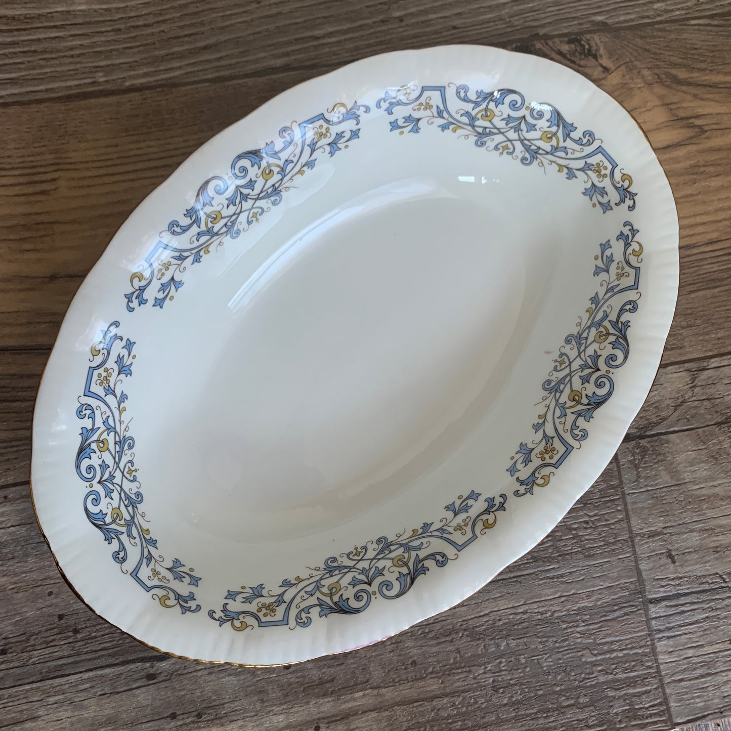 Royal Standard Oval Vegetable Bowl