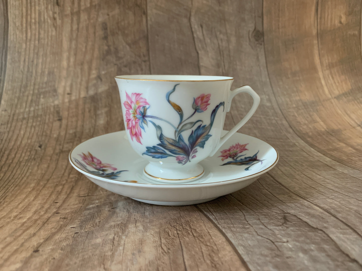 Set of 4 Vintage Floral Teacups Instant Tea Party