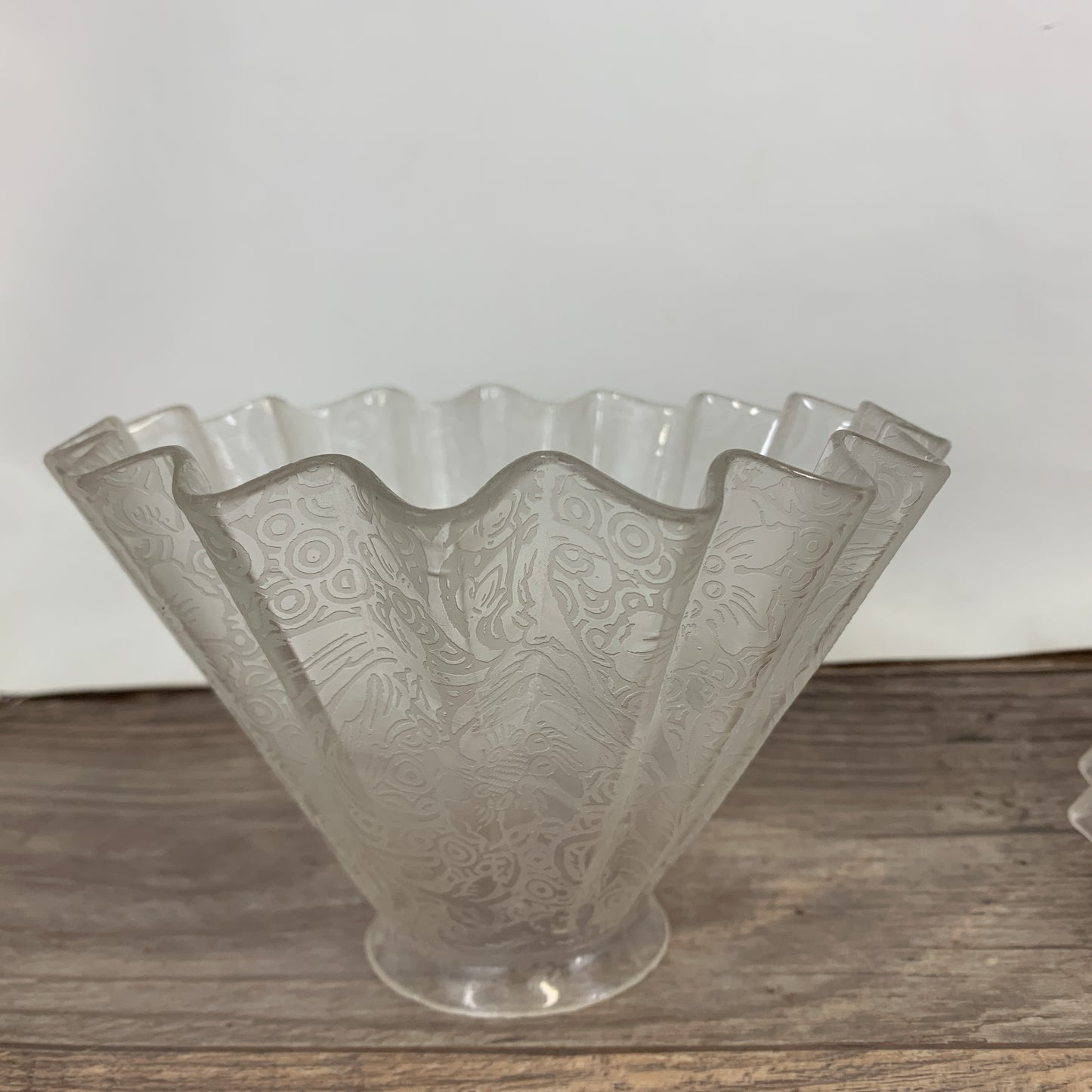 Frosted Glass Lamp Shades with Frosted Floral Pattern