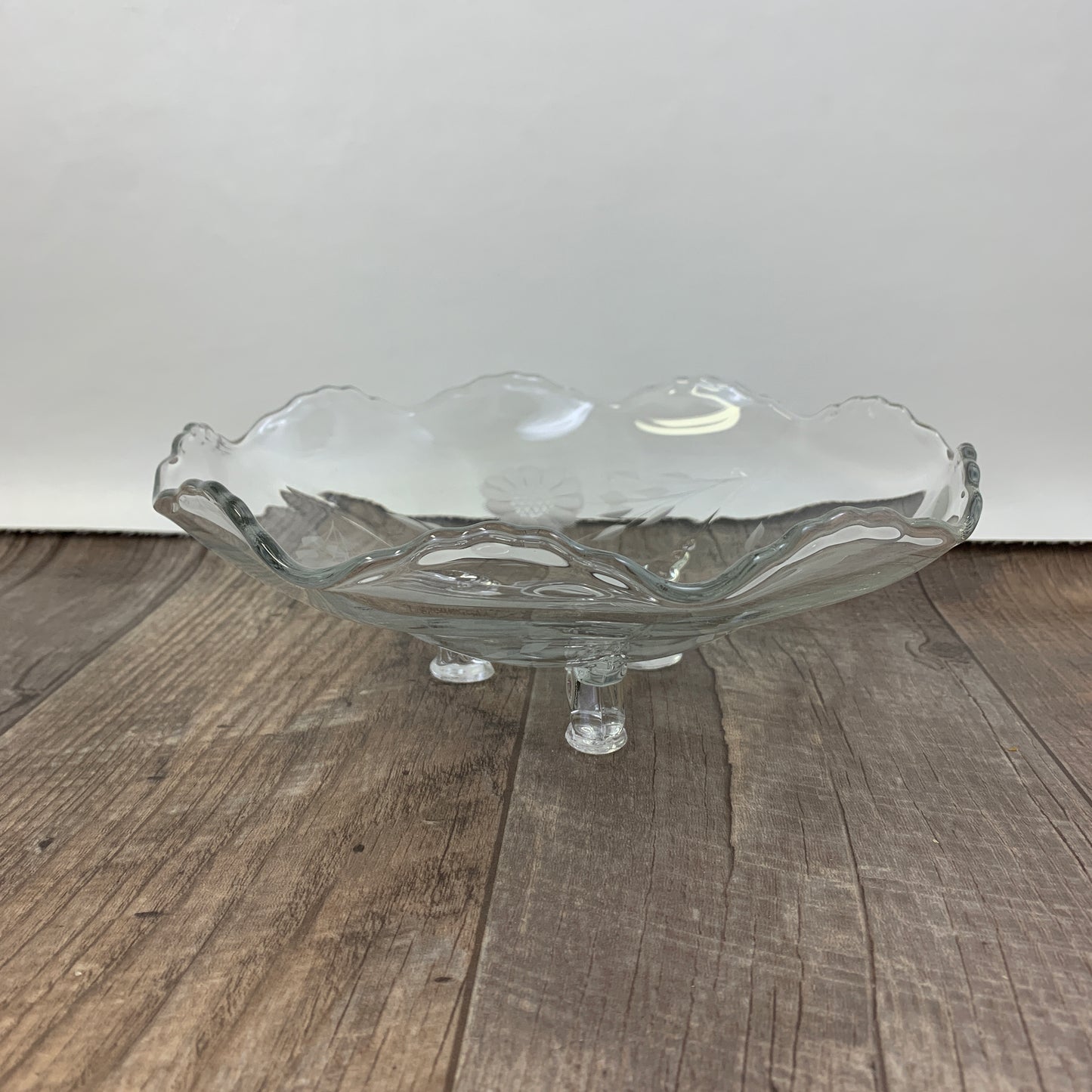 Vintage Cornflower Dish, 3 Footed Candy Dish Low Candy Dish with Ruffled Edge