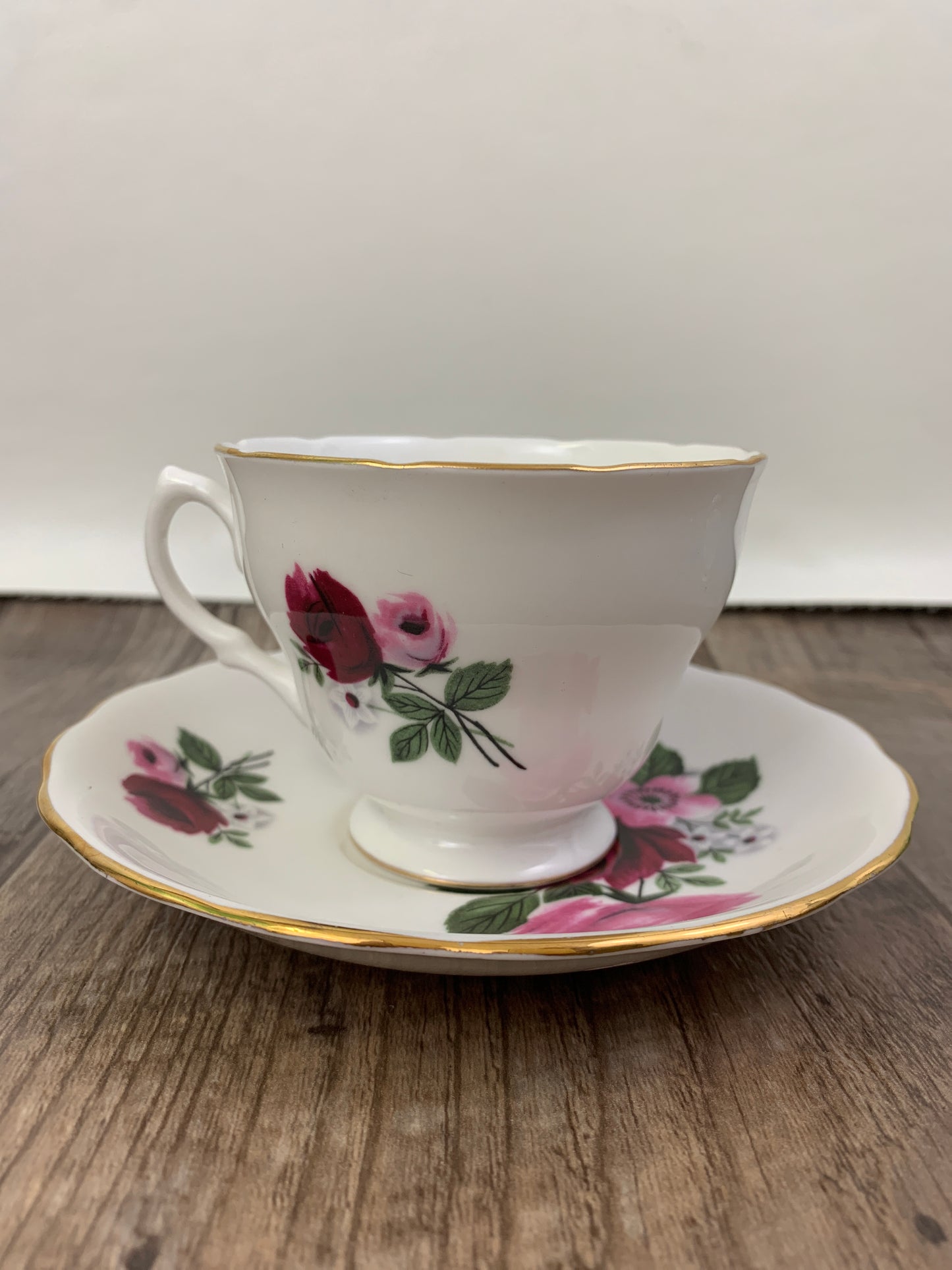 Vintage Teacup with Pink and Red Roses Queen Anne Vintage Tea Cup Pink Red