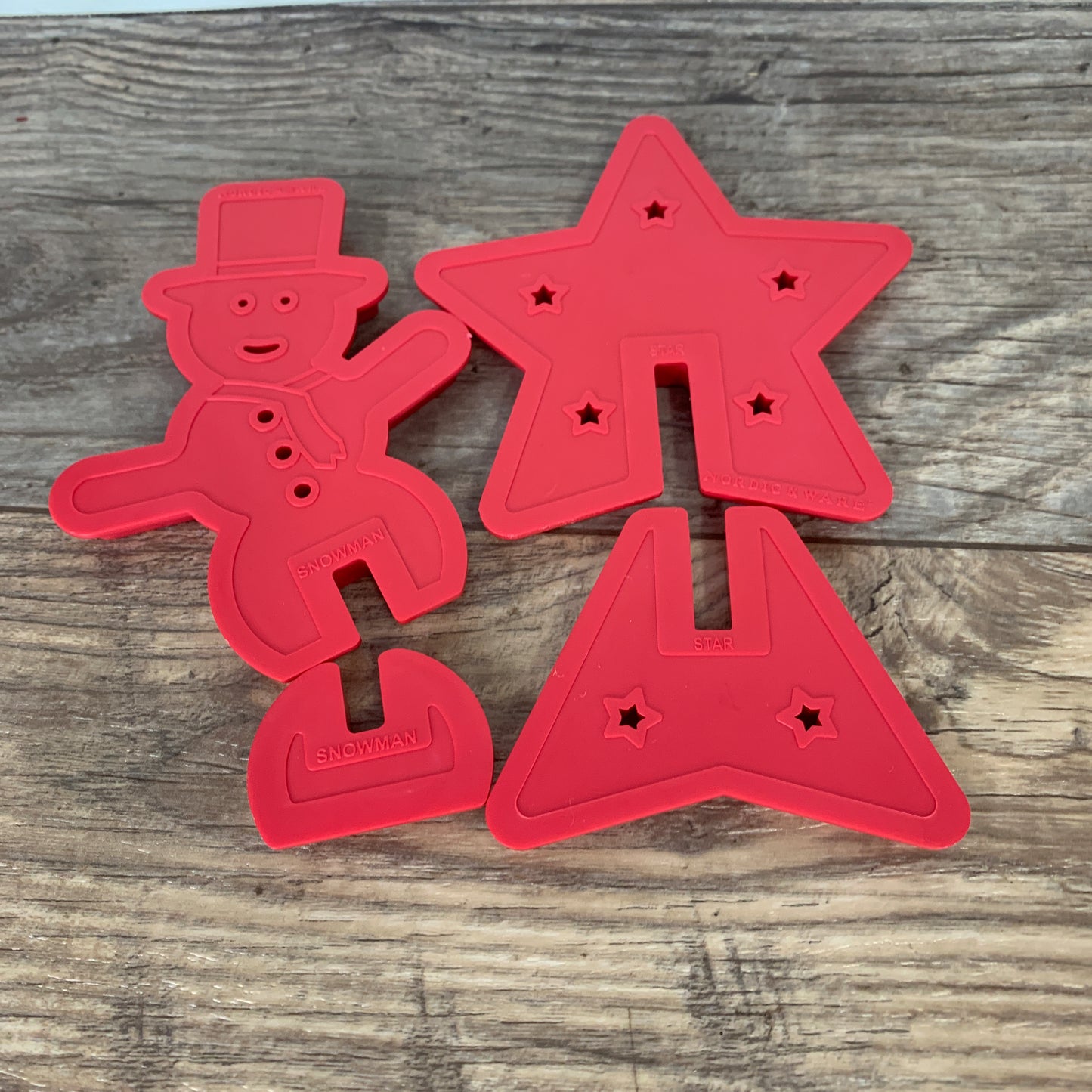 Nordic Ware Stand Up Cookie Cutters, Christmas Cookie Cutters - Complete Set