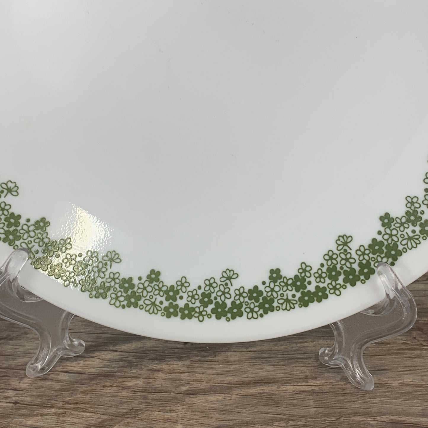 Corelle Salad Plate Spring Blossom Pattern Crazy Daisy Plate Salad Green and White Flowers