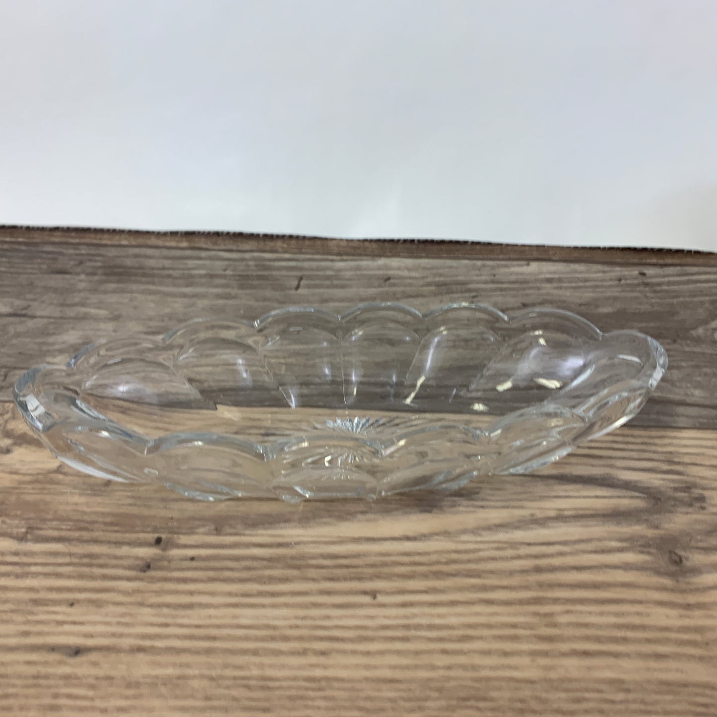 Heisey Glass Co Colonial Priscilla Pattern 9” Pickle Dish Celery Dish, Vintage Serving