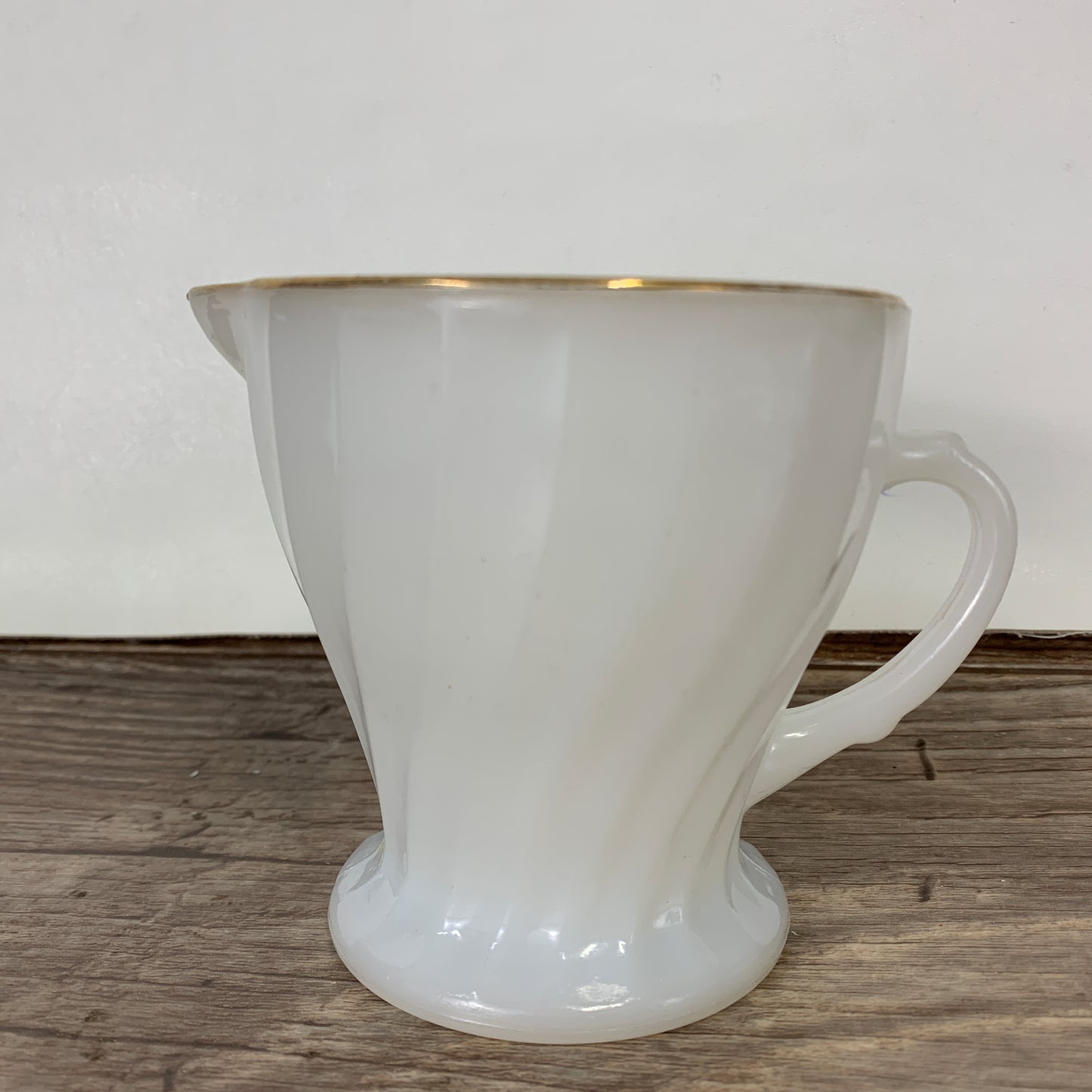 Anchor Hocking Milk Glass Creamer and Sugar, Swirled Milk Glass with Gold Trim