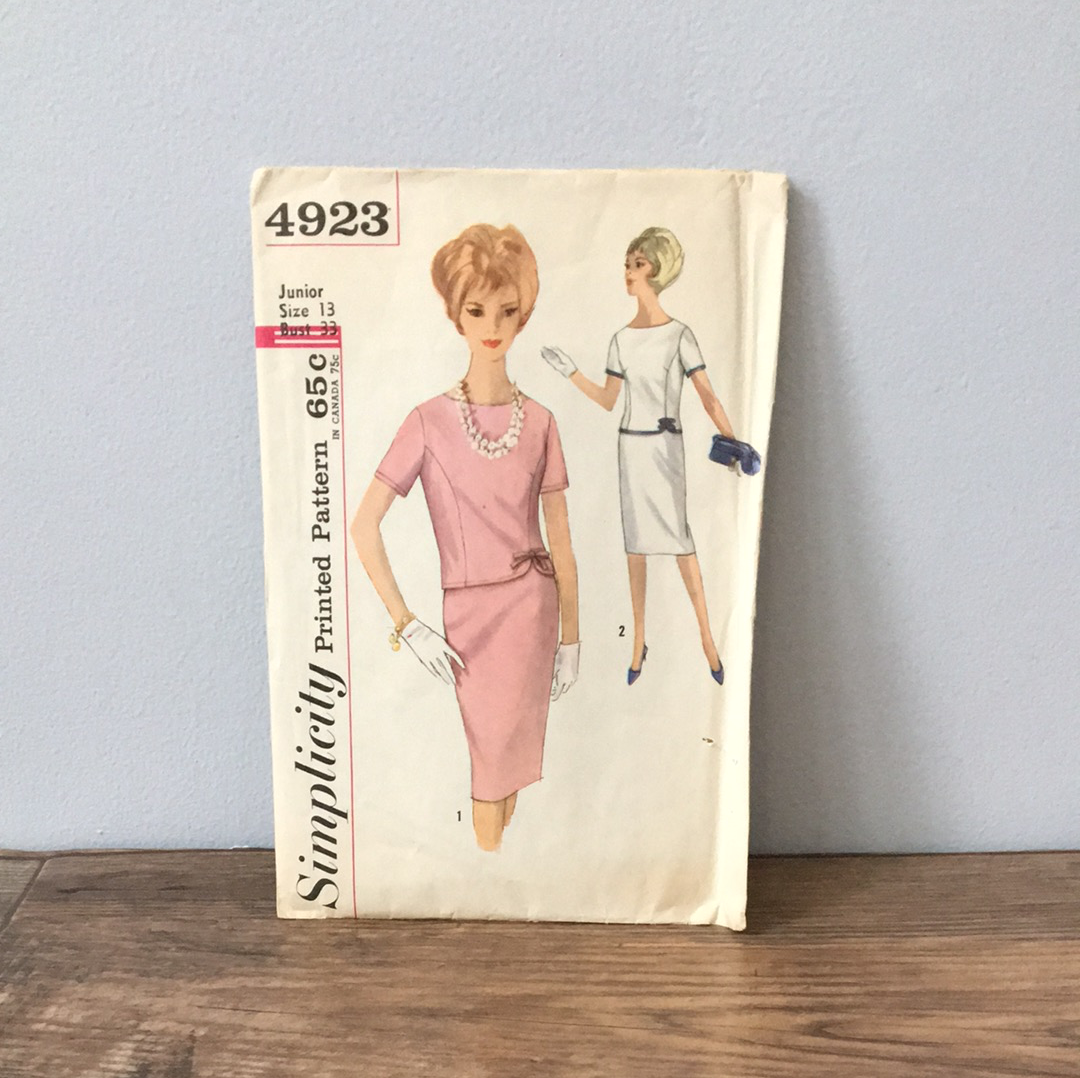Ladies two piece dress Vintage Sewing Pattern Size 13 Simplicity 4923