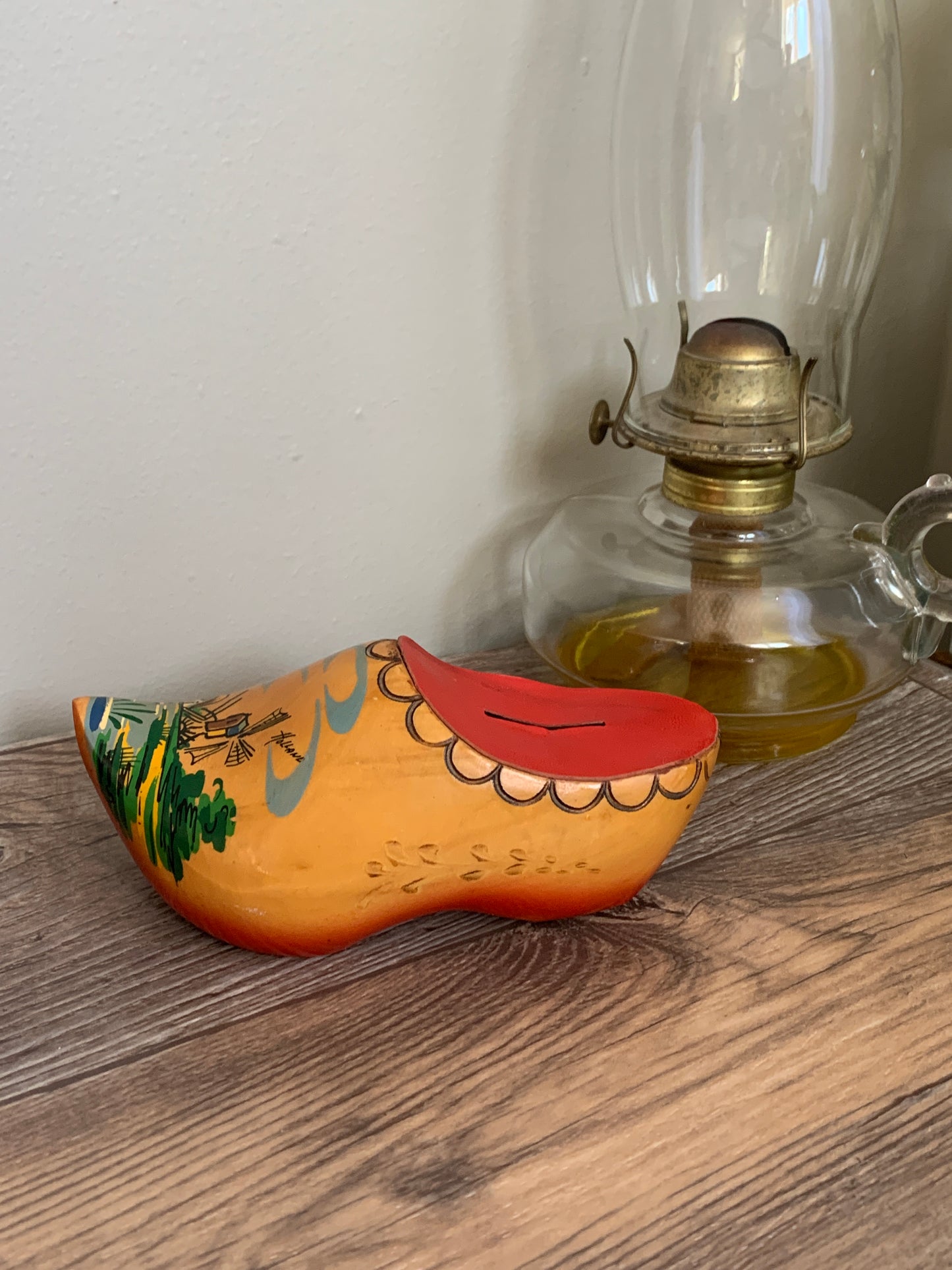 Holland Wooden Shoe Coin Bank Travel Souvenir Dutch Collectible Travel Souvenir No Key