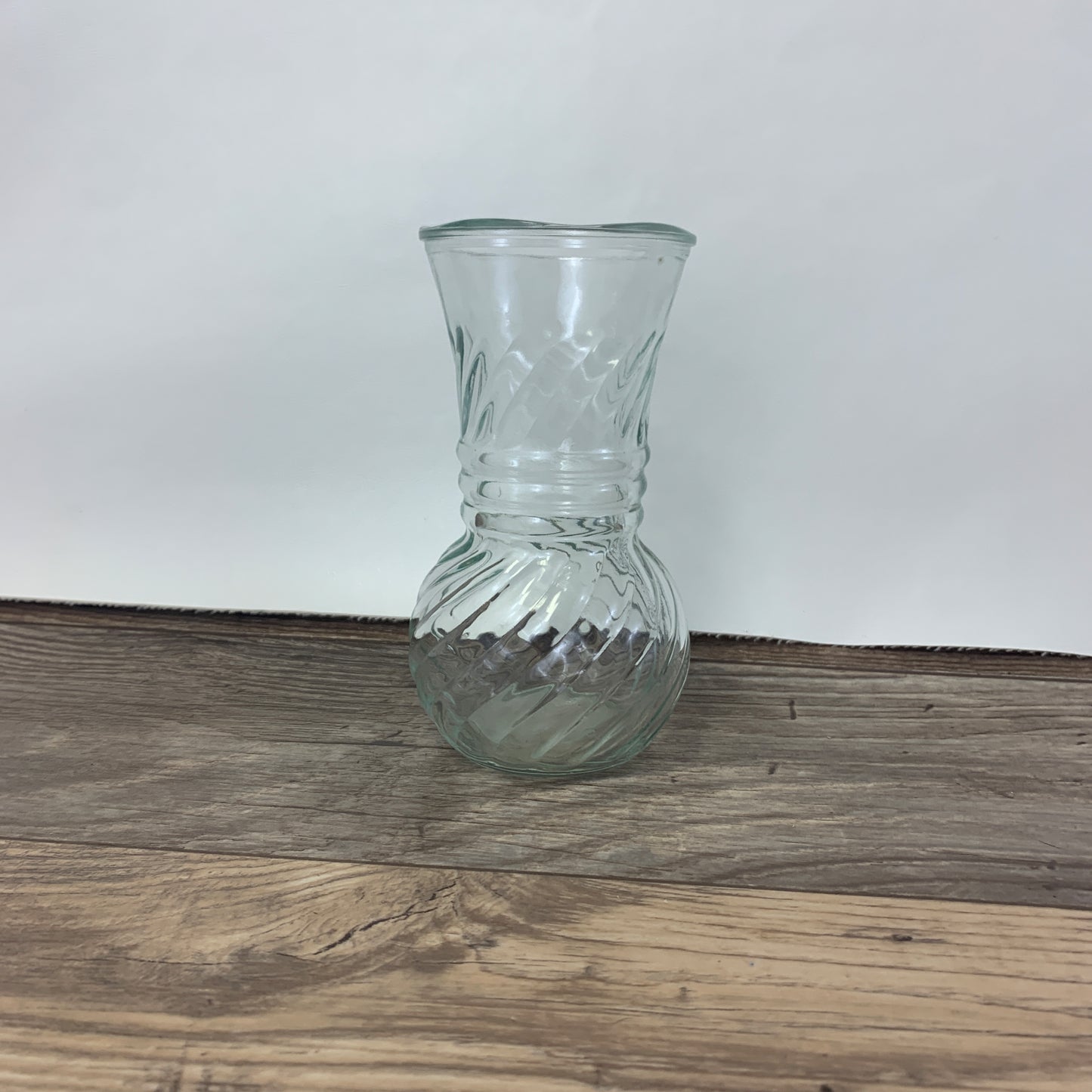Clear Glass Swirl Pineapple Vase