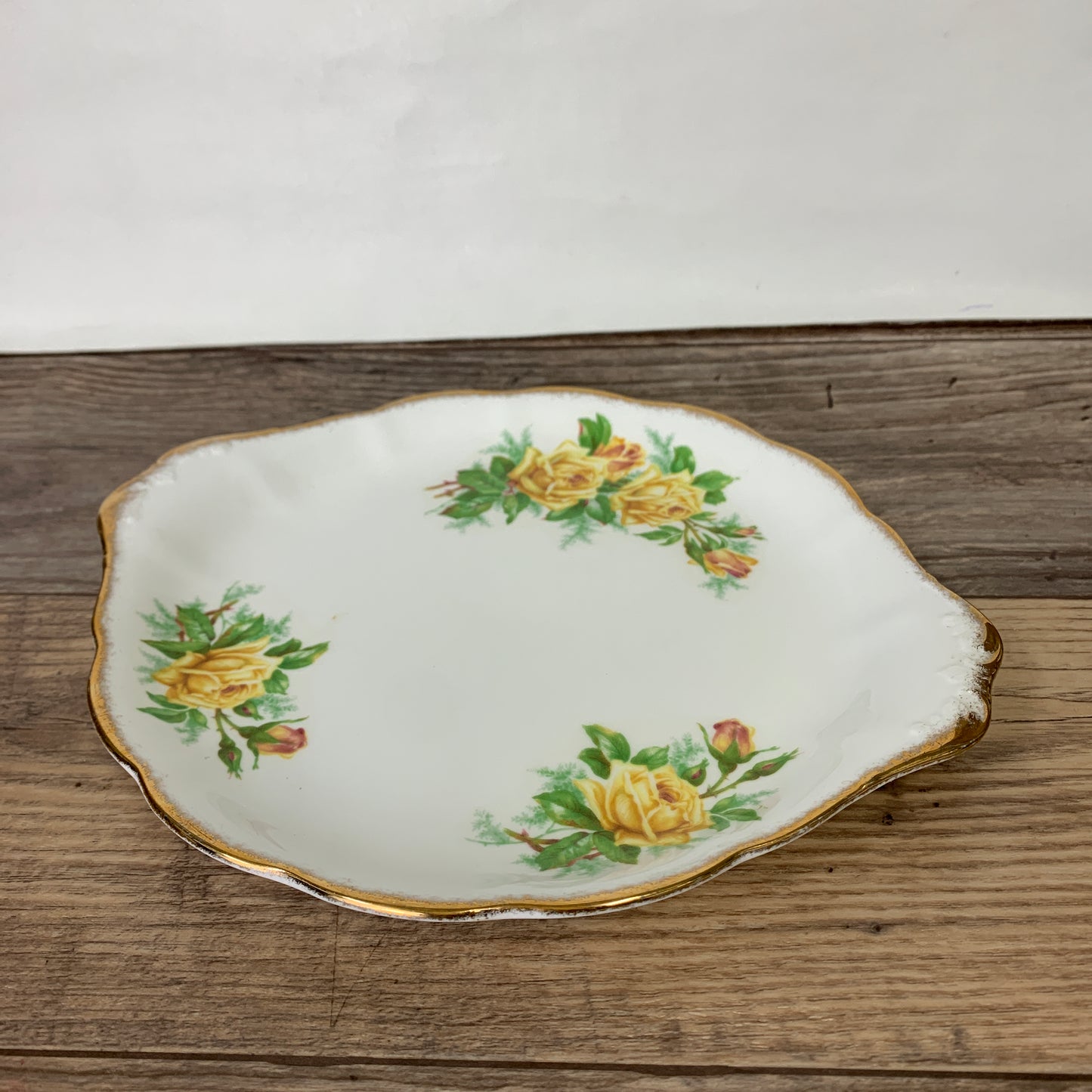 Royal Albert Tea Rose Cake Plate, Handled Cake Plate with Yellow Roses