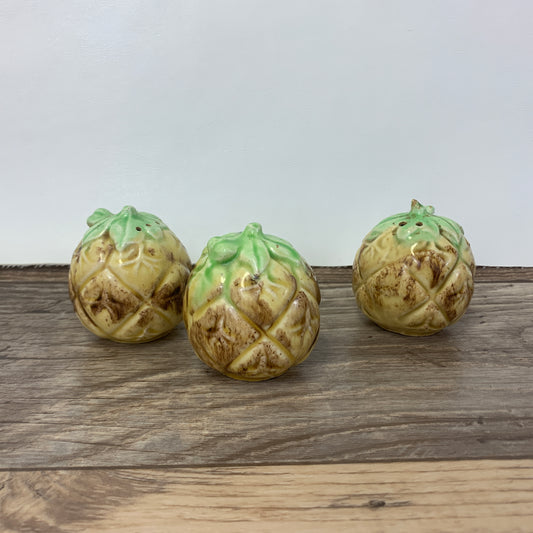 Pineapple Shaped Vintage Salt and Pepper Shakers, Vintage Ceramic Shakers, Housewarming Gifts