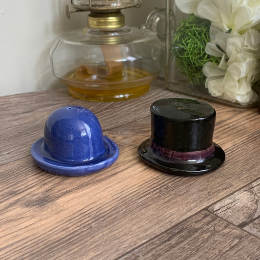 Hat Shaped Salt and Pepper Shakers, Vintage Ceramic S&P