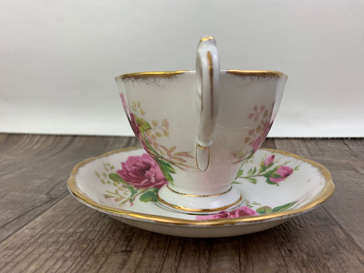 Royal Albert American Beauty Vintage Tea Cup with Pink Roses