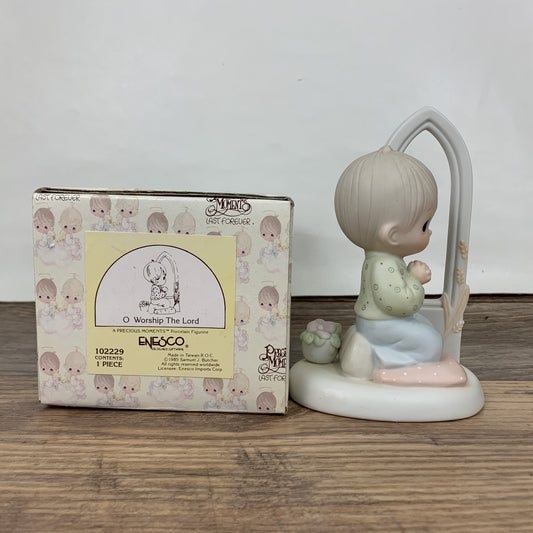 Worship the Lord Precious Moments Porcelain Figurine Enesco 1984 Collectible Figurine