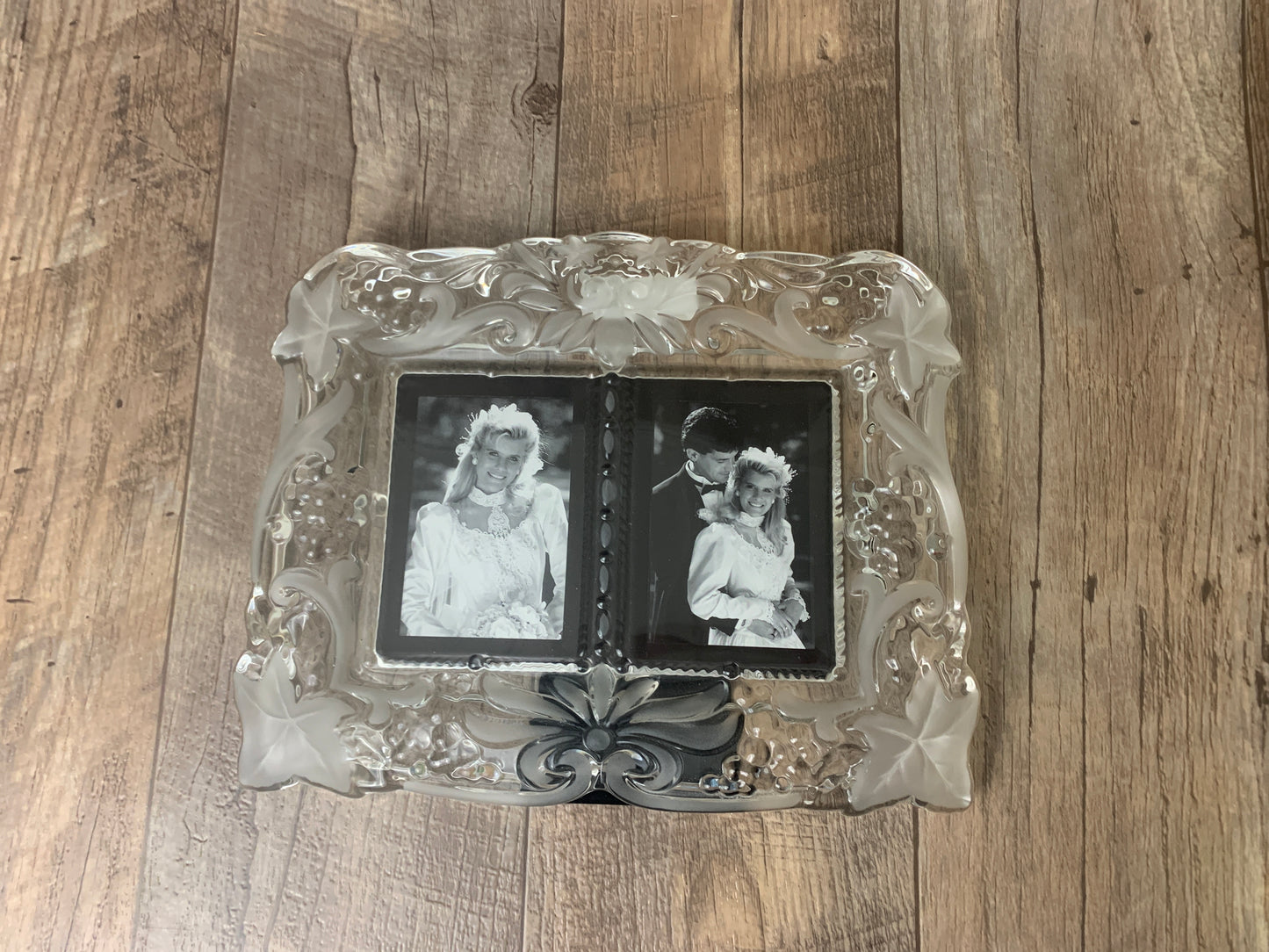 Mikasa Glass Photo Frame Two 3 x 5 Photo Frame Wedding Gift Vintage Home Decor