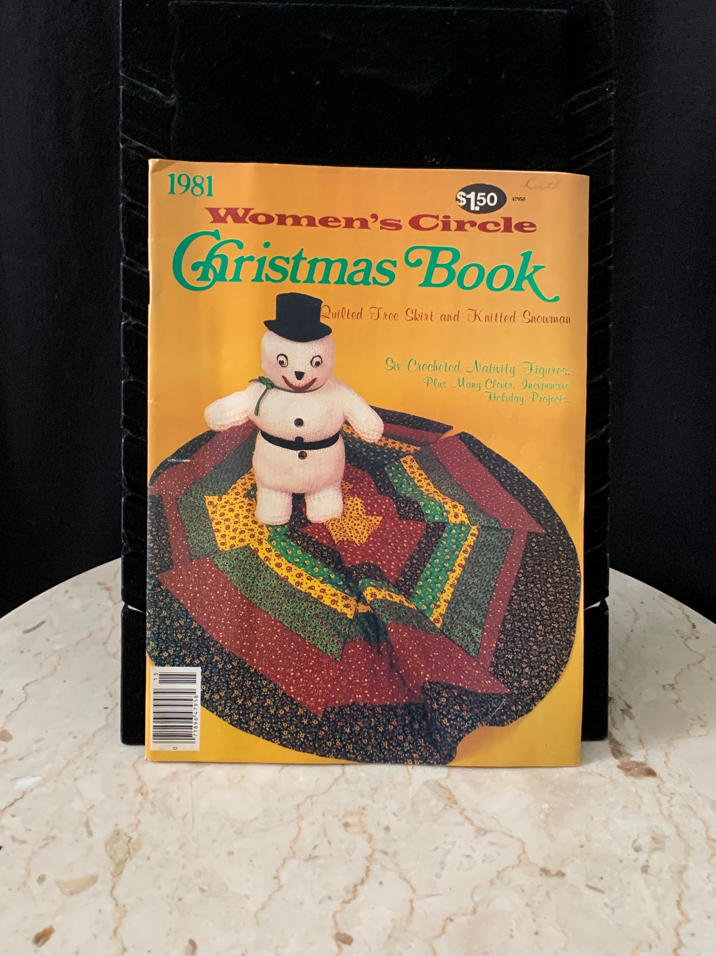 Vintage Christmas Craft Book Women’s Circle 1981