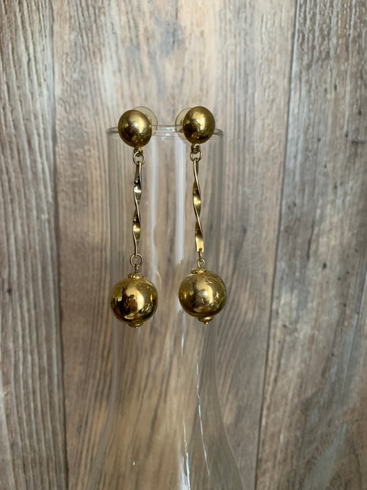 Vintage Dangling Globe Earrings Vintage Pierced Ears Earrings Gold Hanging Globes