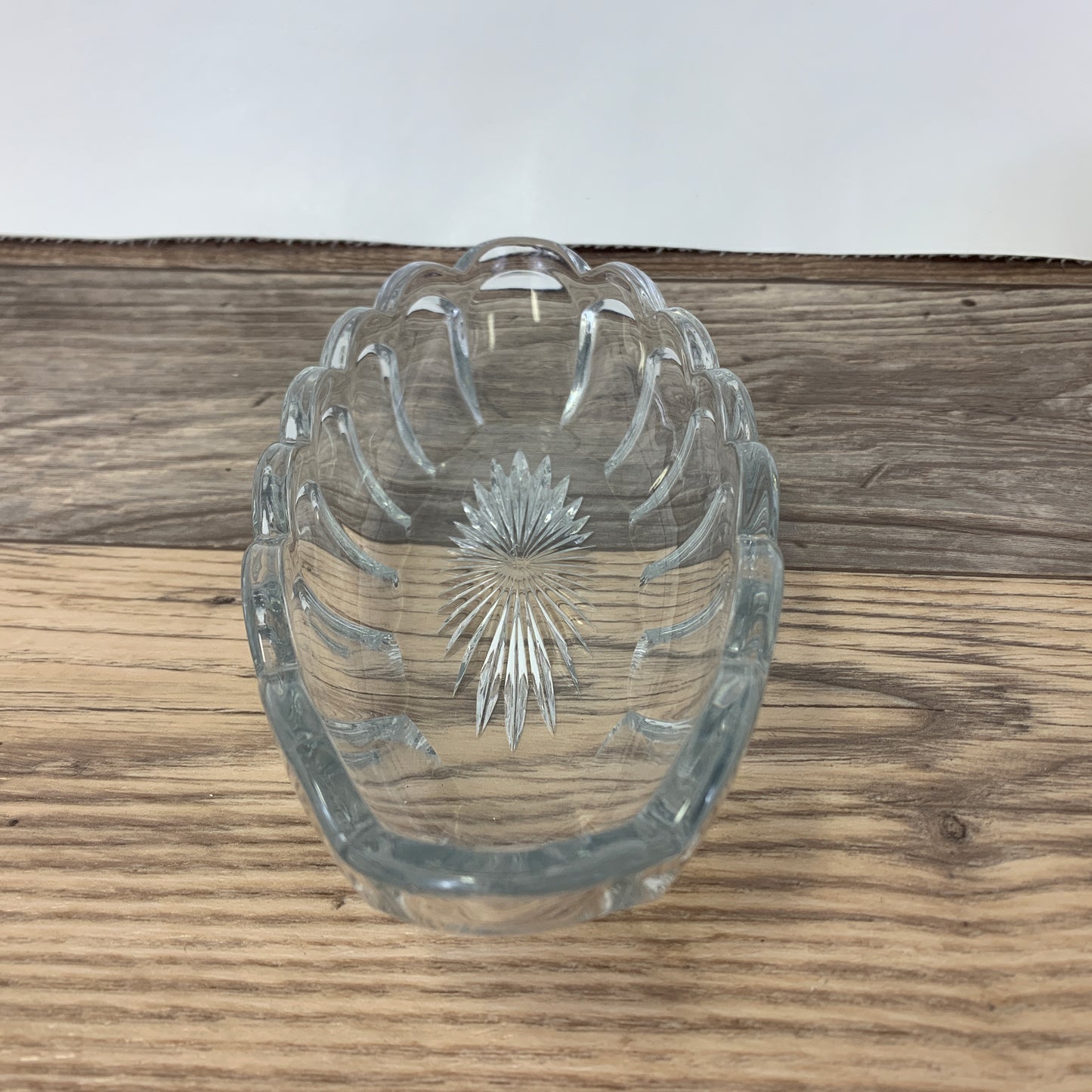 Heisey Glass Co Colonial Priscilla Pattern 9” Pickle Dish Celery Dish, Vintage Serving