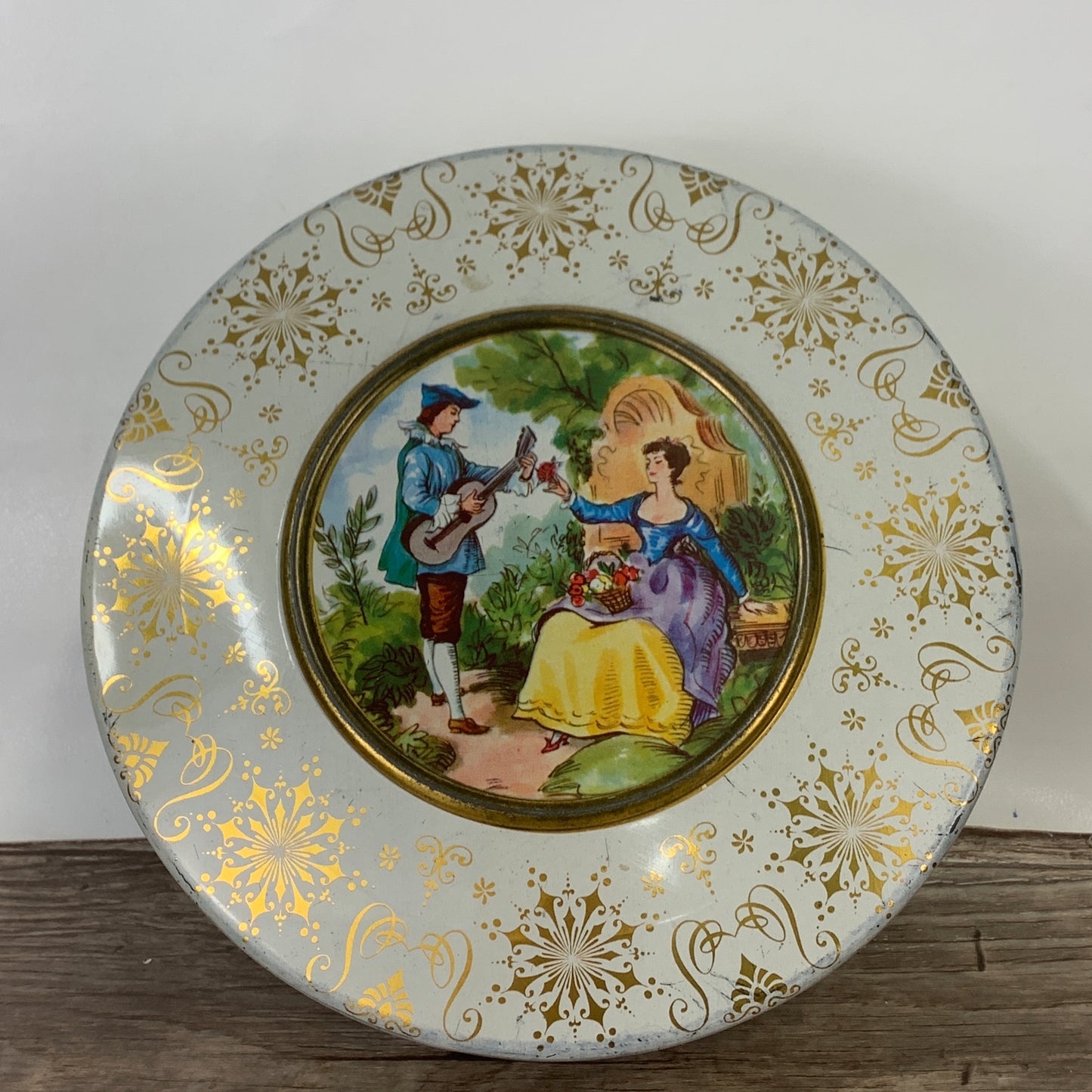Vintage Cookie Tin White with Gold Design and Vintage Love Story Scene