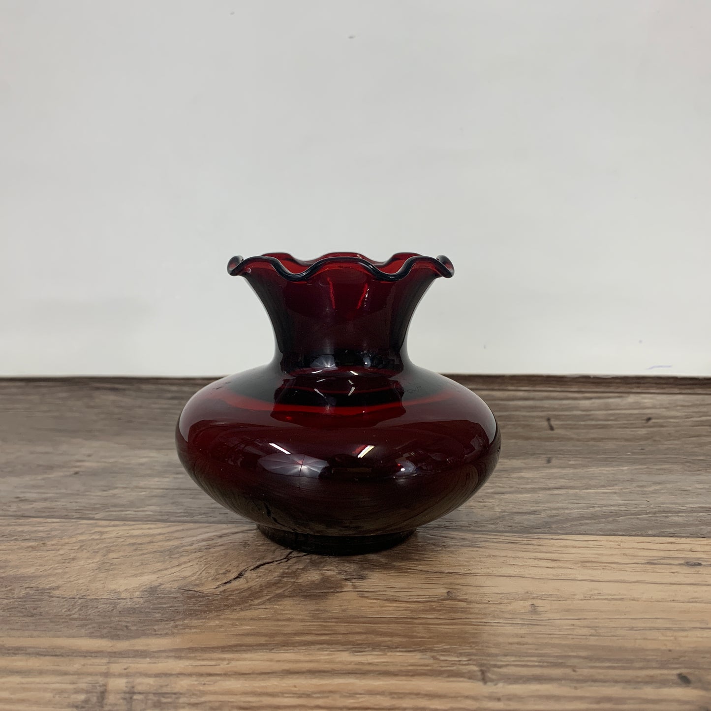 Anchor Hocking Small Red Ruffle Vase