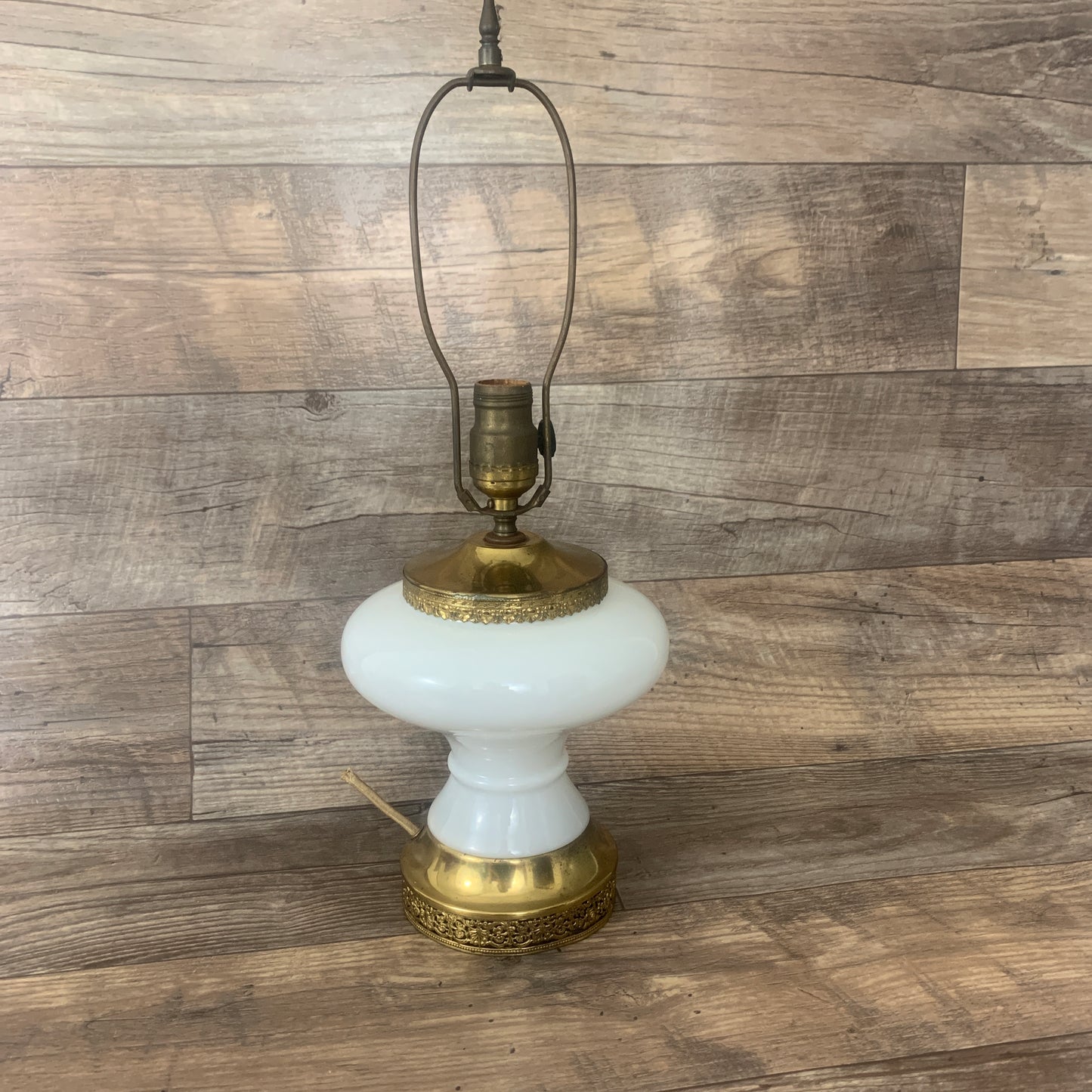 Mid Century Milk Glass Lamp, Retro Brass and White Table Lamp, Mod Shape