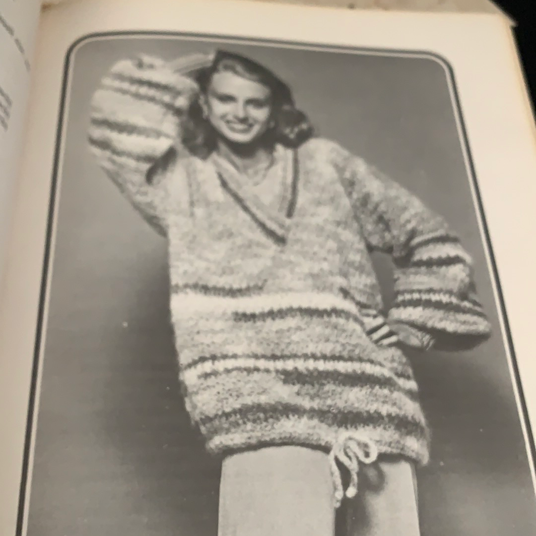 Design Crochet Vintage Crochet Pattern Book Edited by Mark Dittrick