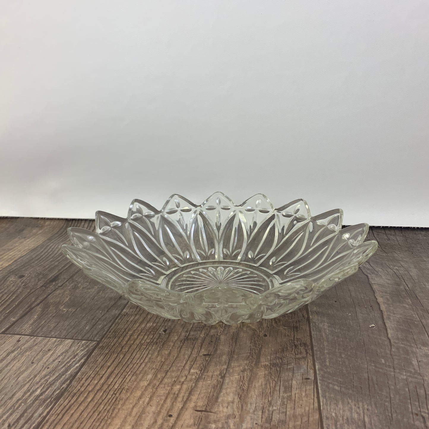 Clear Glass Vintage Flower Shaped Bowl Housewarming Gifts