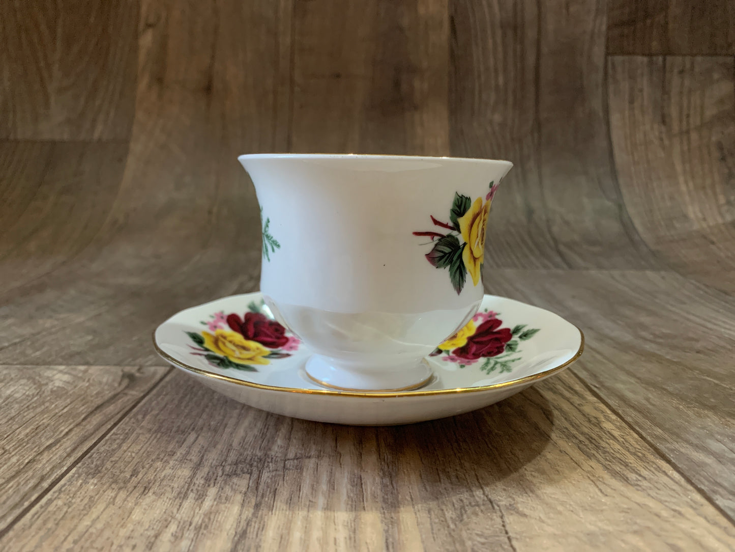 Vintage Teacup with Red and Yellow Rose Floral Pattern Queen Anne Tea Cup and Saucer