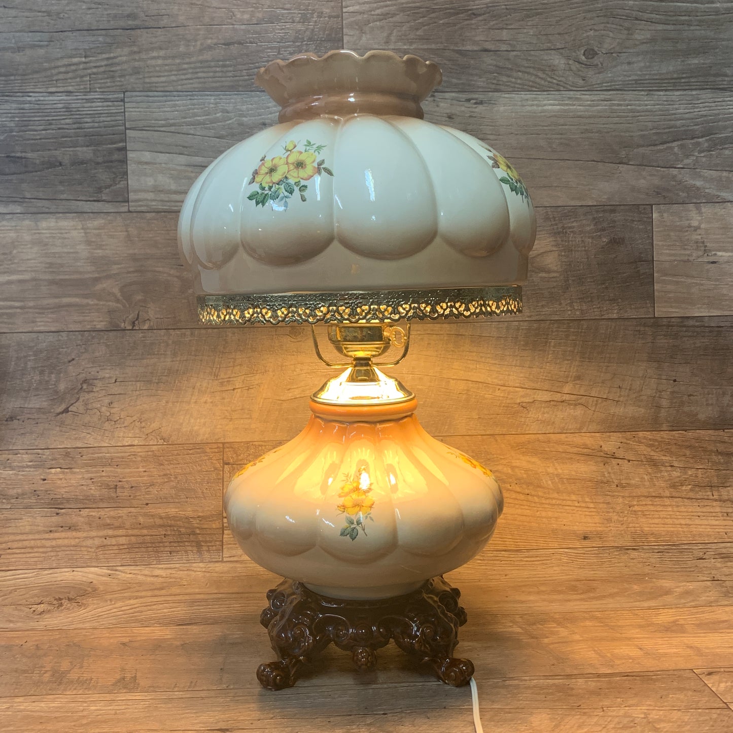 Large Ceramic Gone With the Wind Lamp, Neutral Tones