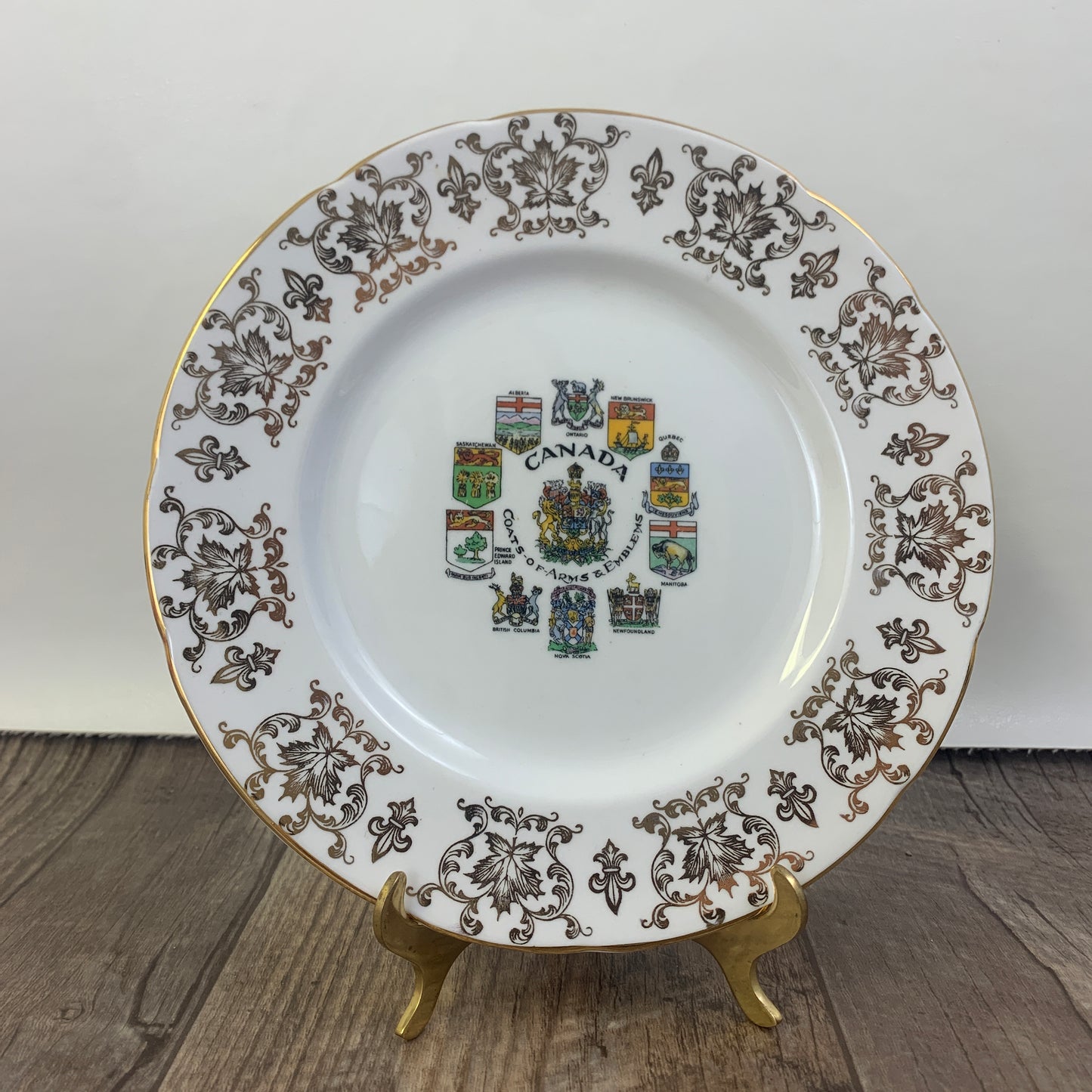 Canadian Provincial Emblems Paragon China Luncheon Plate Fine Bone China Plate