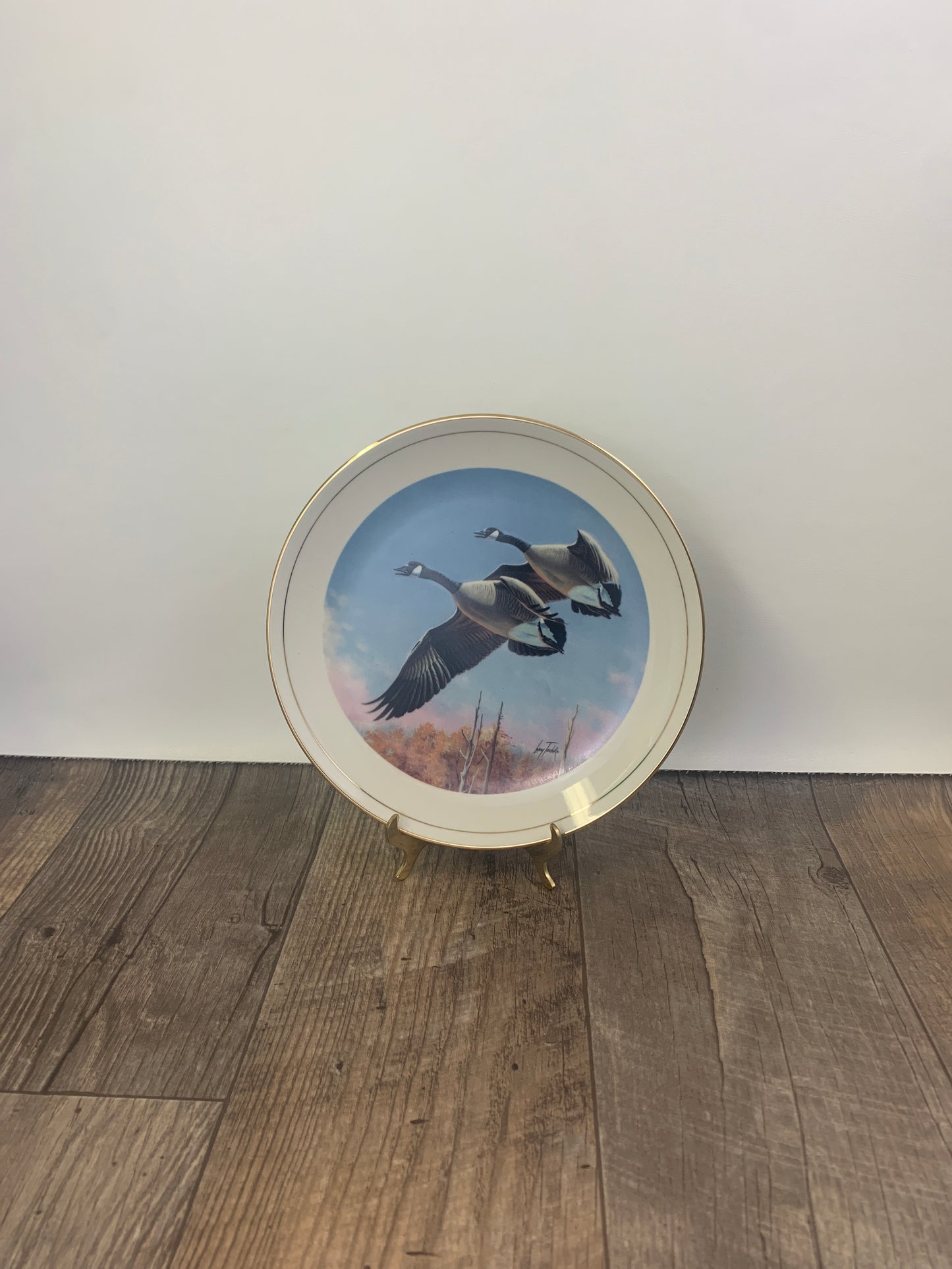 Ducks Unlimited 1987 Canada Geese Collector Plate Larry Toschik