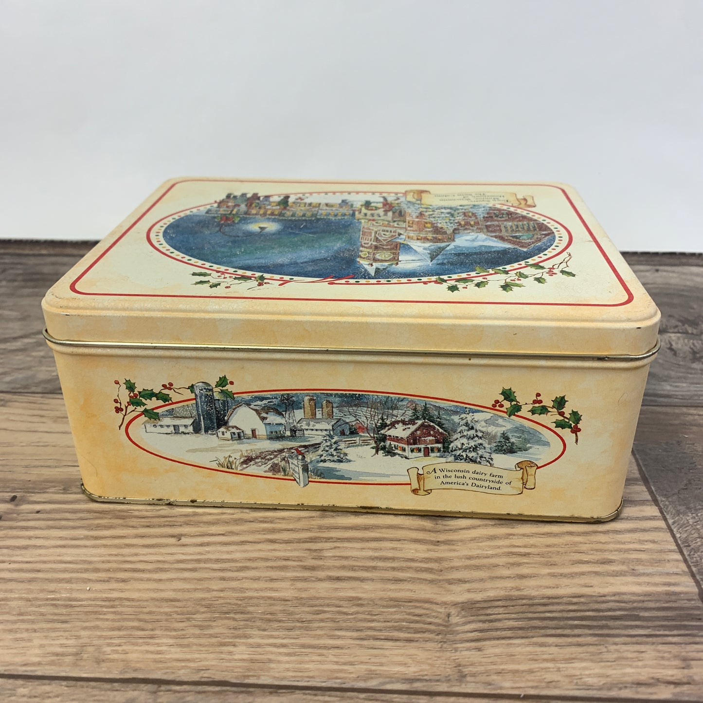 Vintage Christmas Chocolate Tin Town Square Monroe Wisconsin Swiss Colony