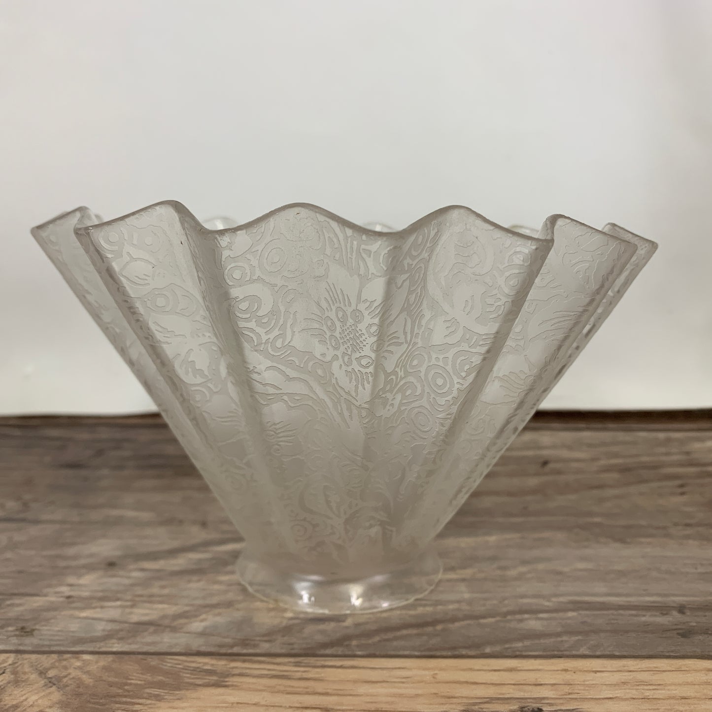 Frosted Glass Lamp Shades with Frosted Floral Pattern