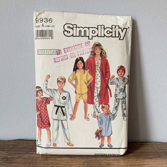 Unisex Childrens Pajama Set Nightgown Robe Sewing Pattern Size S to L Simplicity 9936