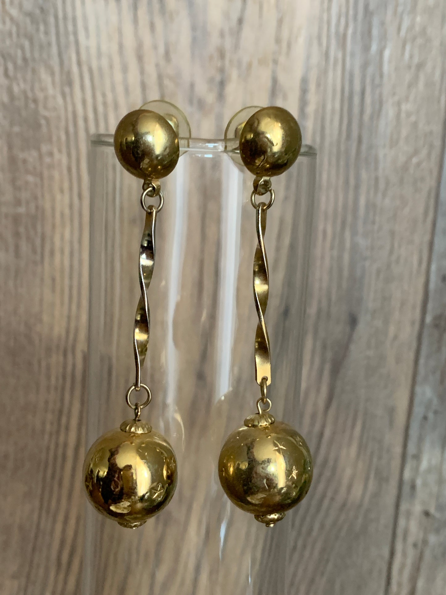 Vintage Dangling Globe Earrings Vintage Pierced Ears Earrings Gold Hanging Globes